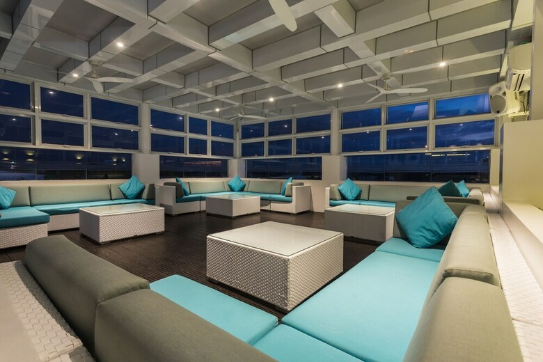 Hotel Stonehill Suites