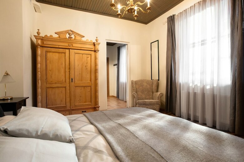 Karlamuiza Country Hotel