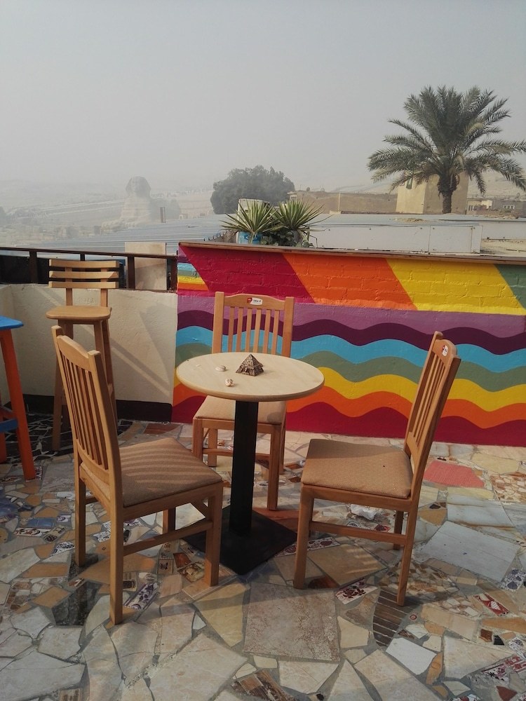 Hotel Atlantis Pyramids Inn