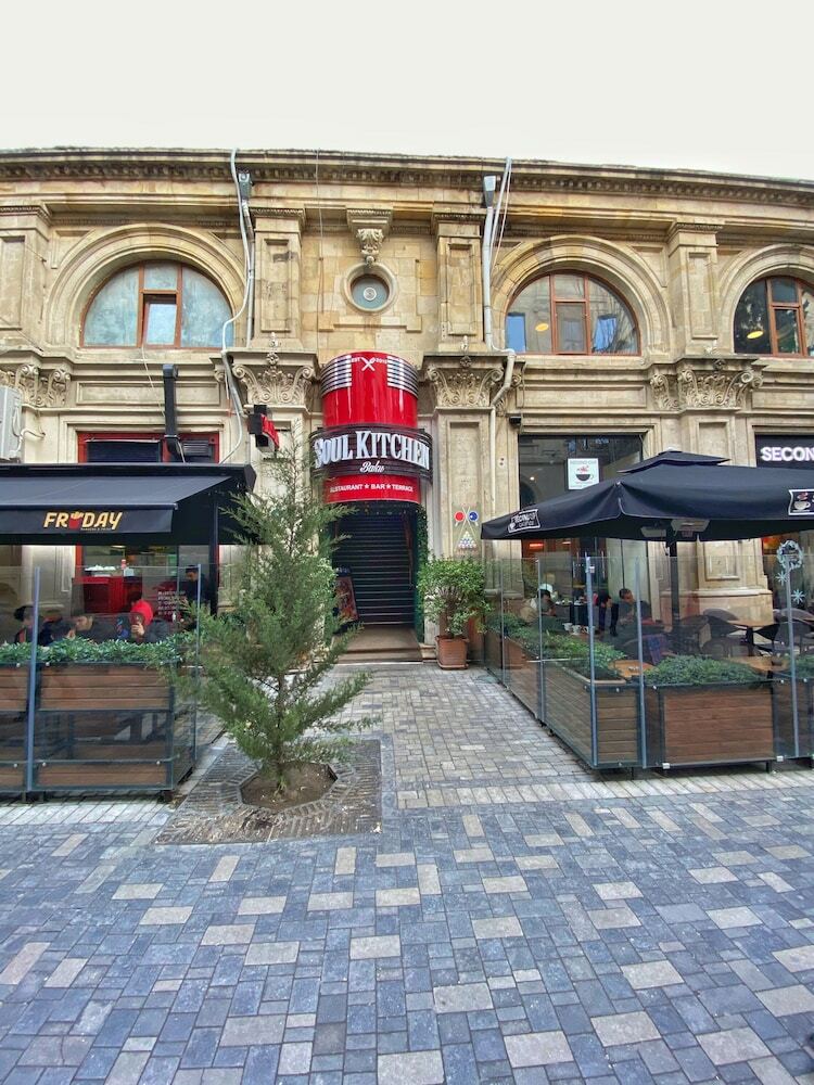 Baku City Hotel