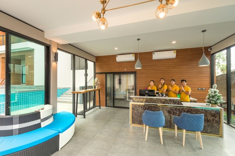 Hotel Chermantra Aonang Resort And Pool Suite