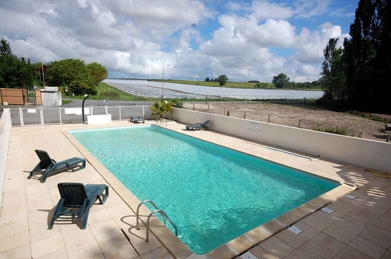 Camping La Cl� Des Champs