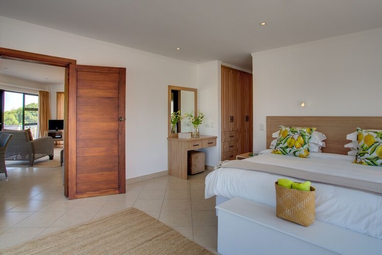 Hotel Limoni Luxury Suites