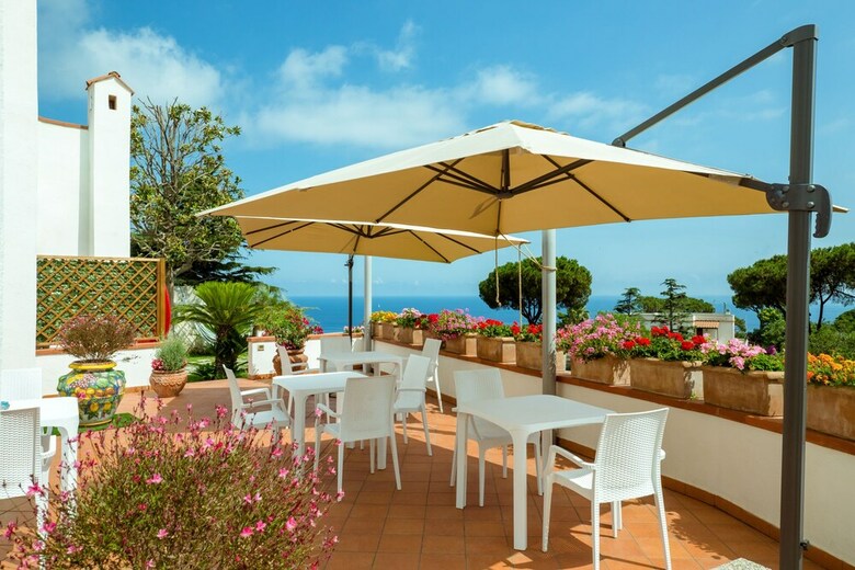 Bed & Breakfast Villa Araucaria
