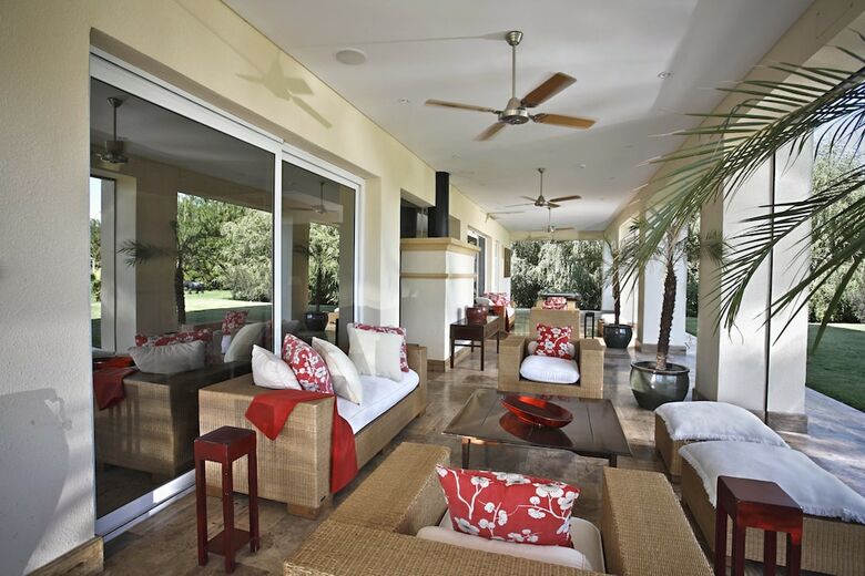 Estancia Mendoza Wine Hotel