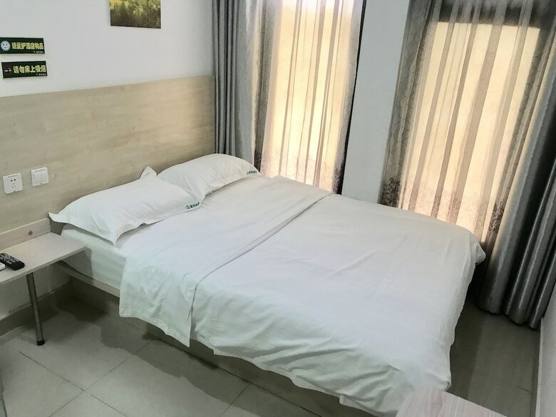 Hotel Huifeng Inn
