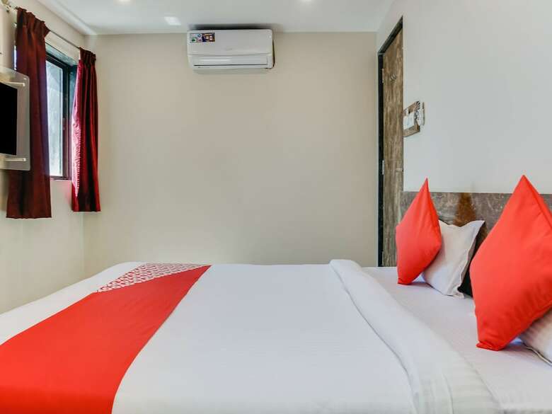Oyo 22571 Hotel Sarathi