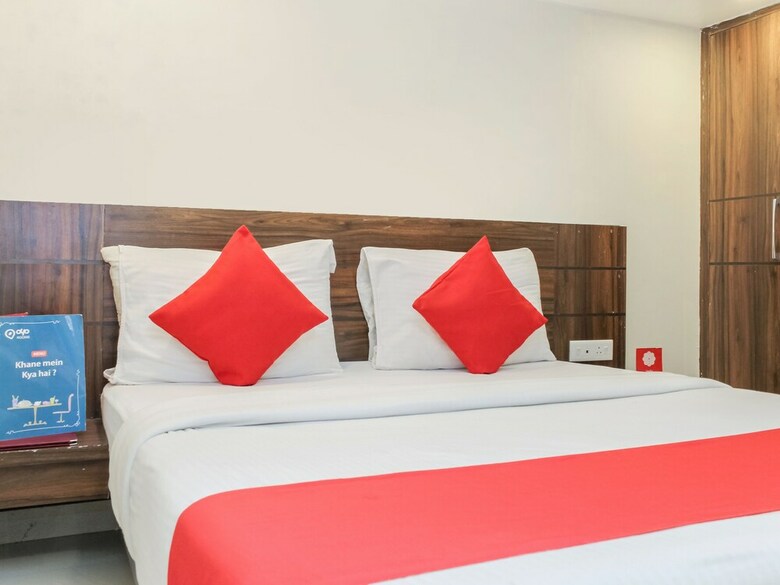 Hotel Oyo 22692 Flagship Strand Resort