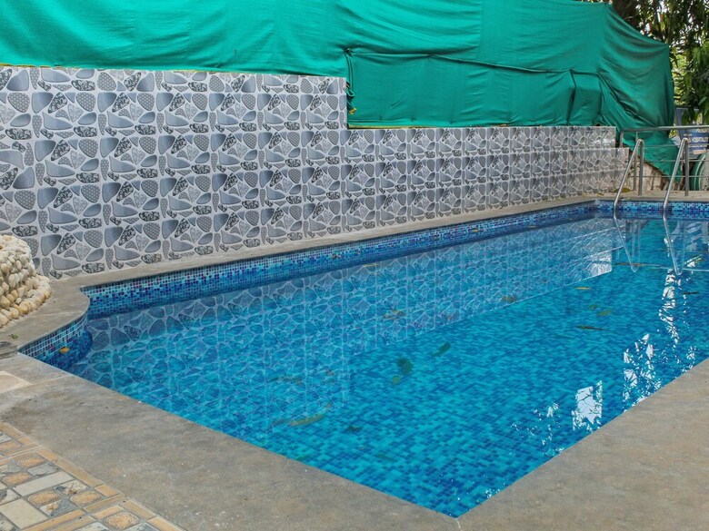 Hotel Oyo 22692 Flagship Strand Resort
