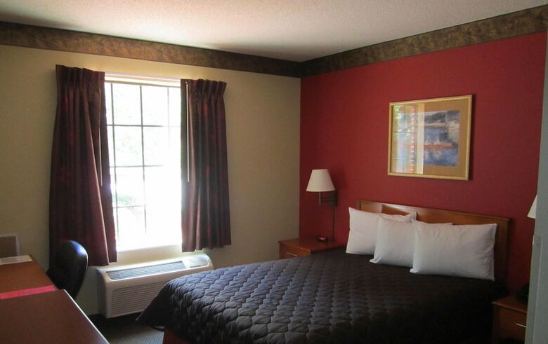 Hotel Country Hearth Inn & Suites