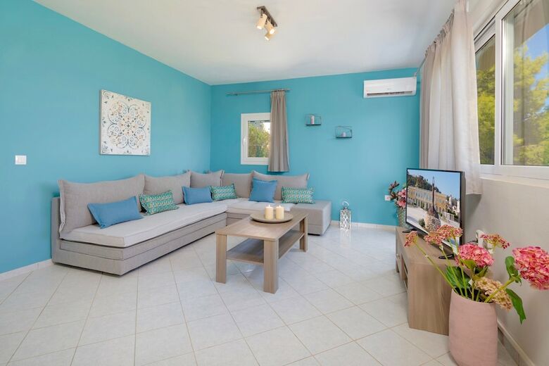 Villa Keri Sea