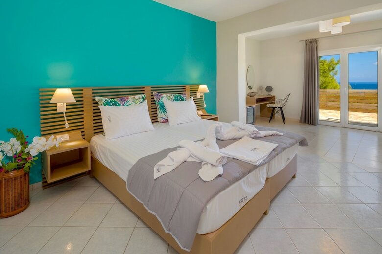 Villa Keri Sea