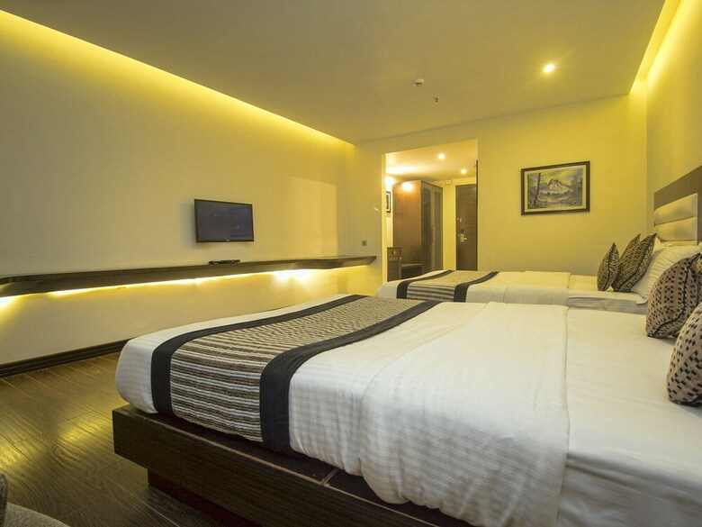 Capital O 3300 Hotel Montana