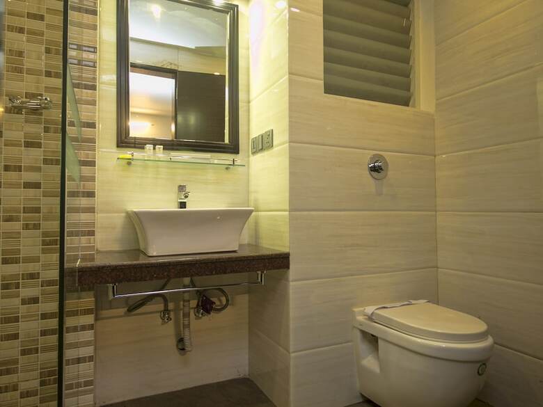 Capital O 3300 Hotel Montana