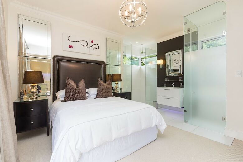 Apartamentos Melrose Executive Suites