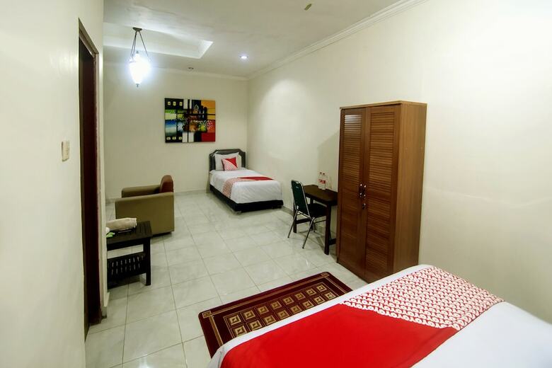 Hostal Oyo 198 Emdi House Seturan