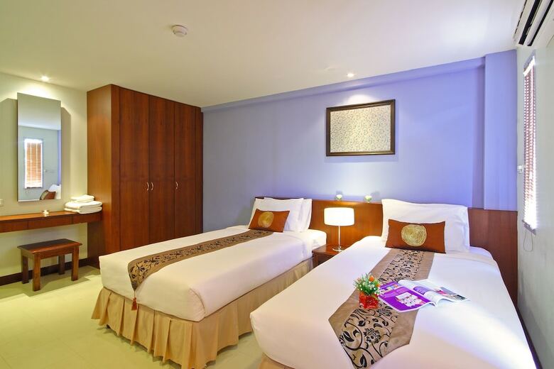 Hotel Floral Shire Resort