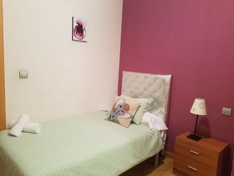 Apartamentos Dos Torres Reina