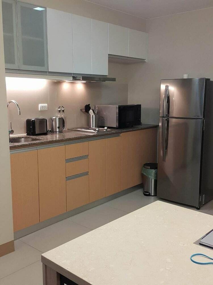 One Eastwood Avenue Tower 1