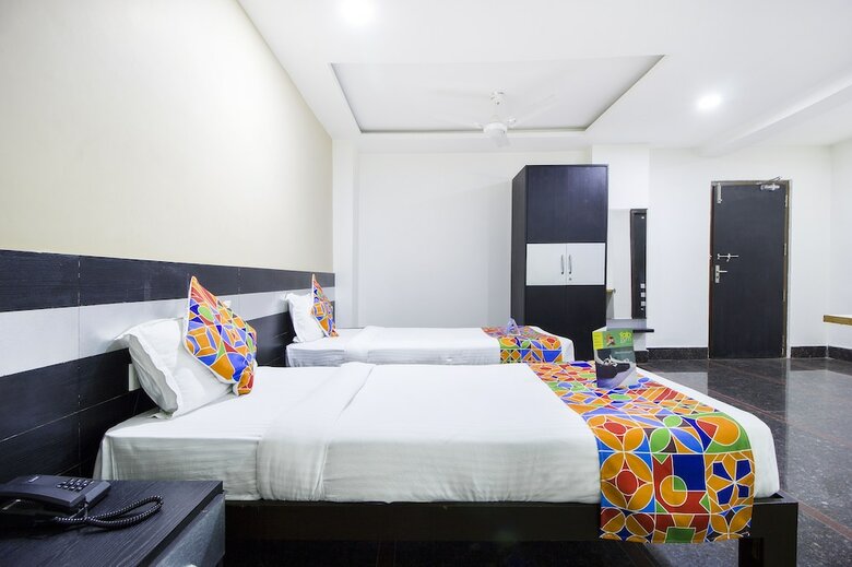 Hotel Fabexpress Gokul House
