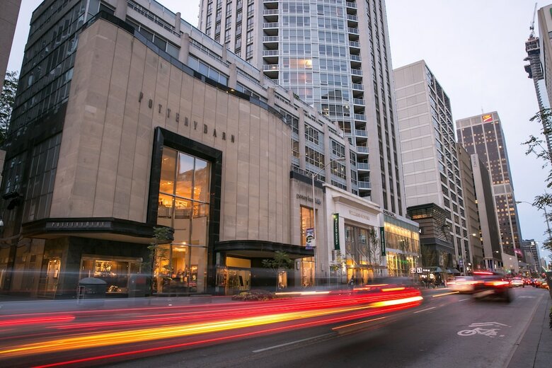 Amazing Royal Suites Yorkville