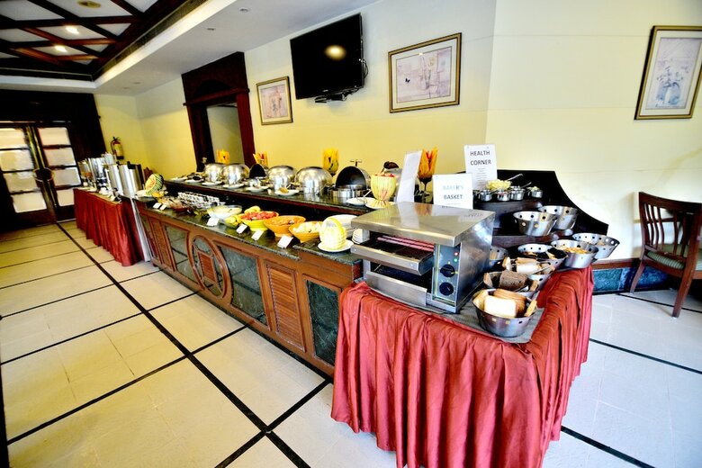 Hotel Country Resort By Ahrpl - Katra