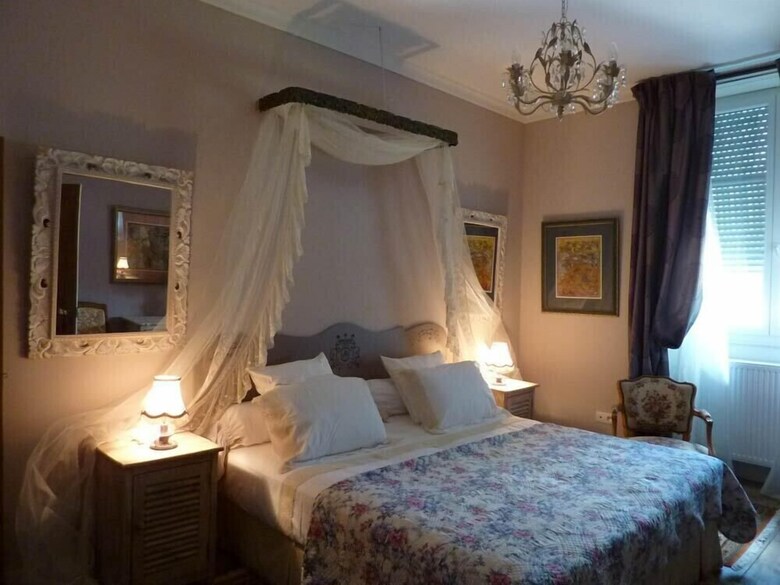 Hotel Ch�teau de La Hussardi�re