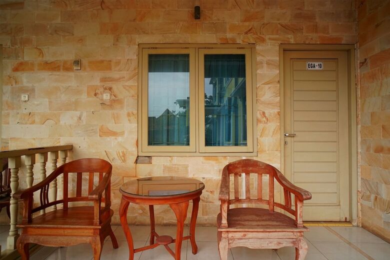 Hotel Oyo 207 Nugraha Homestay