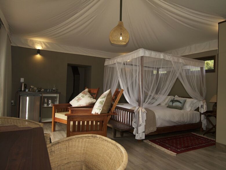 Posada Inzalo Safari Lodge