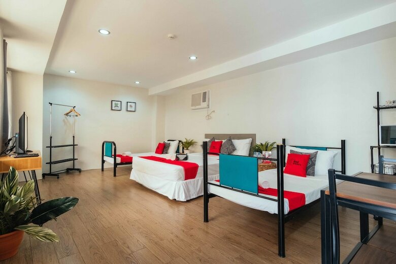 Hotel Reddoorz Plus @ Maria Christina Arcade