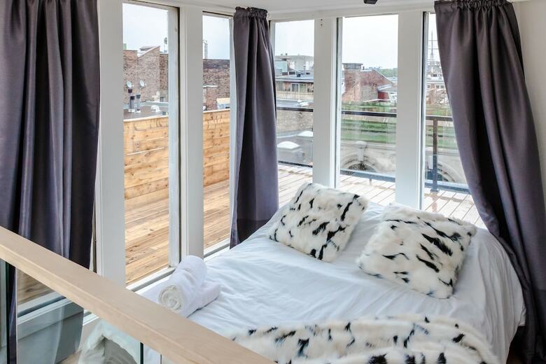 Apartamentos 1858 Upscale Lofts In Old Montreal By Nuage