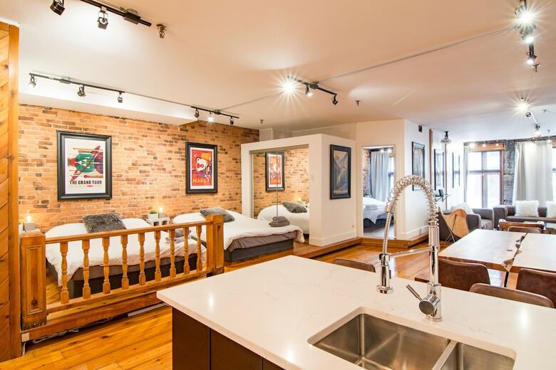 Apartamentos 1858 Upscale Lofts In Old Montreal By Nuage