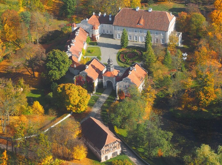 Pension Pa?ac I Folwark Galiny