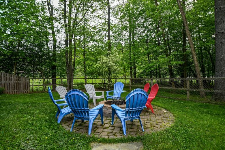 Paradise At Deep Creek 7 Bedroom House