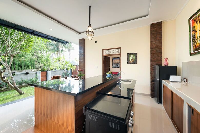 Liam Private Villa