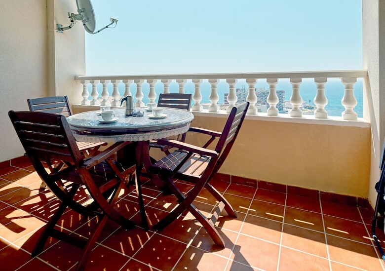 Apartment Sea View In Luxury Building