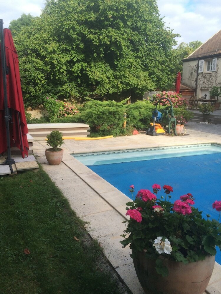Hotel Chez Fran�oise Et Michel Piscine