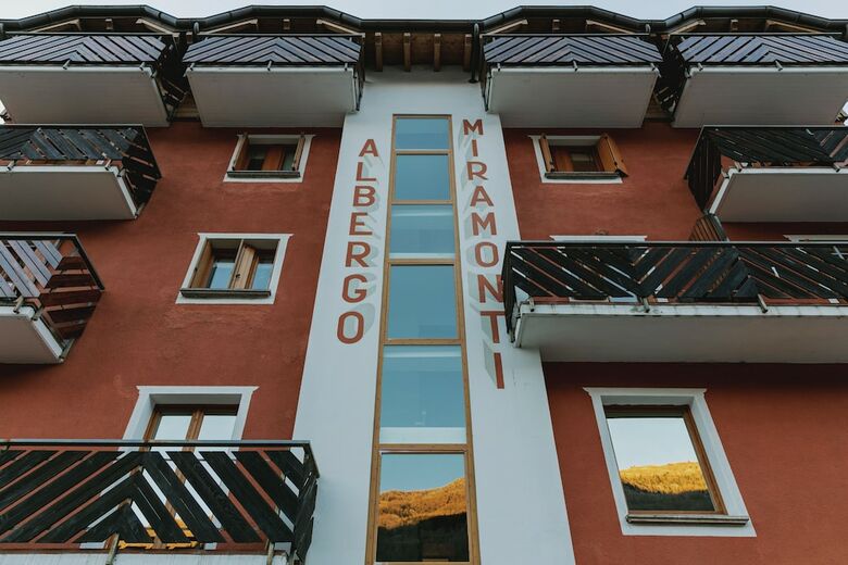 Hotel Albergo Miramonti