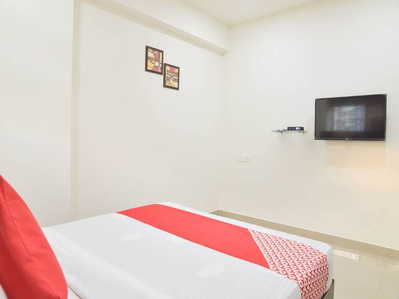 Hotel Oyo 14862 Nk7