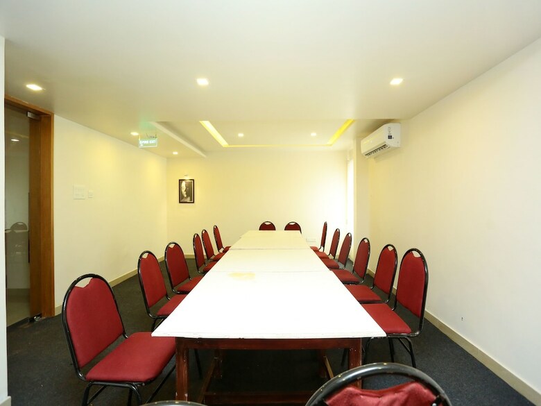 Apartamentos Oyo 16812 Hotel Padippurayil