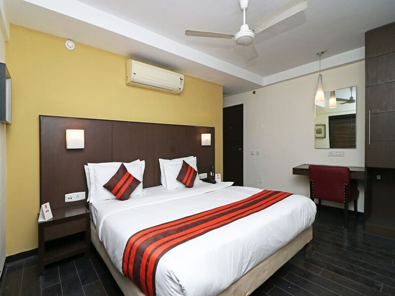 Apartamentos Oyo 24067 Hotel Royal Paradise