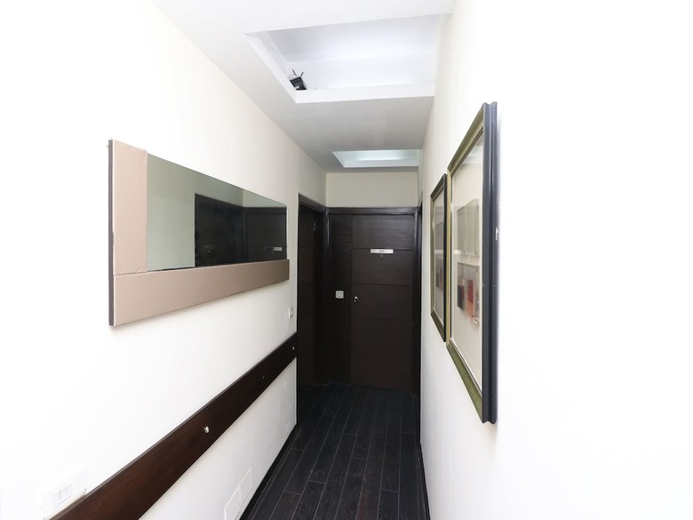 Apartamentos Oyo 24067 Hotel Royal Paradise