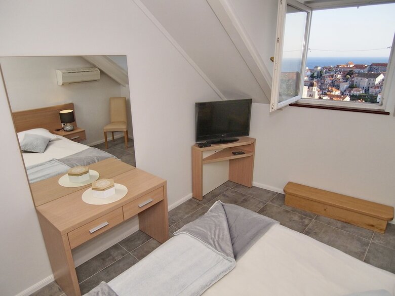 Hotel Apartments Ivu?i?