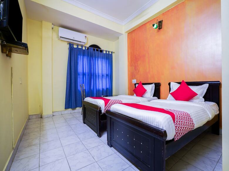 Hotel Oyo 19121 V G Guest House
