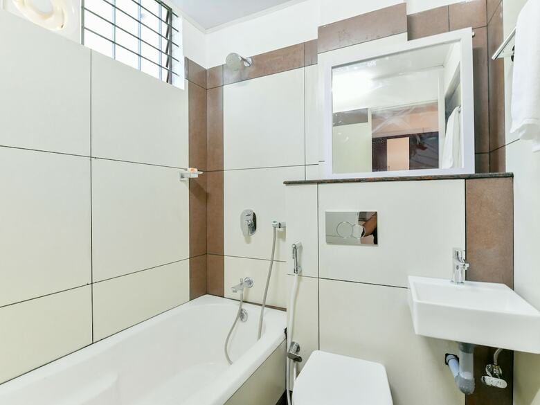 Hotel Oyo 22718 Vm Qazr