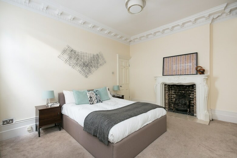 2 Bedroom Apartment In Nottinghill