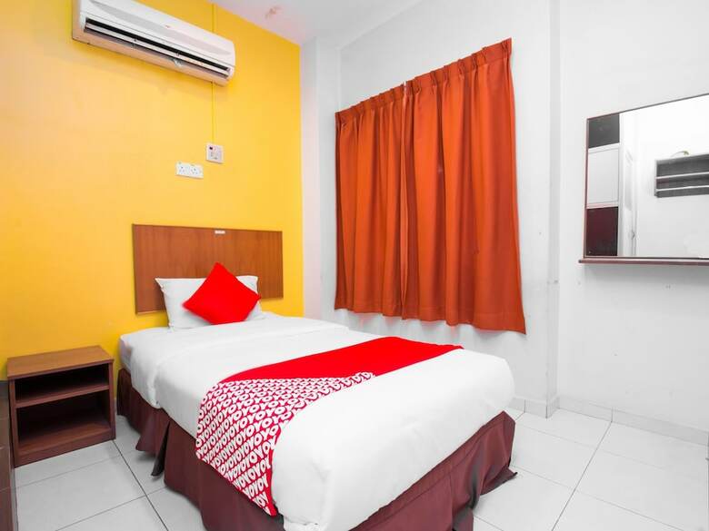Oyo 582 Hotel Walk Inn