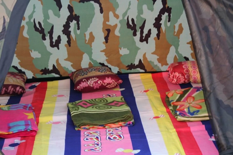 Bed & Breakfast Stay In Pawana Camp