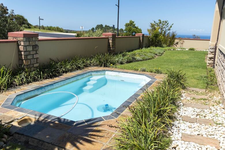 Villa 1