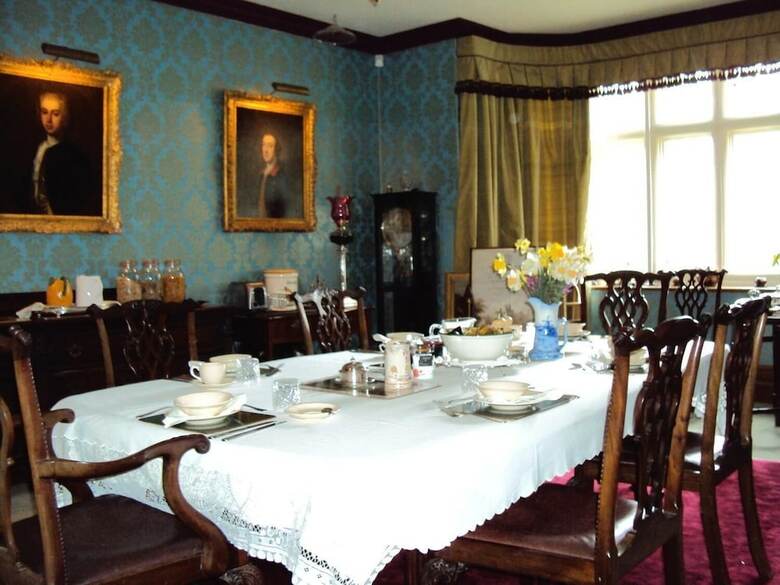 Bed & Breakfast Lullington House